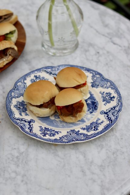 Tap Churrasco Cebolla Caramelizada Pimenton Pan Redondo - 25 Unidades