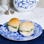 Tapados Jamón Queso, Rucula Acaramelado Pan Redondo