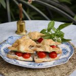 Tap Churrasco Tomate Albahaca Pan Croissant